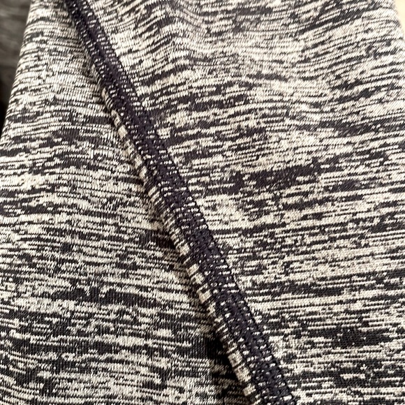 Mens Under Armour 3/4 zip pullover - Picture 3 of 4